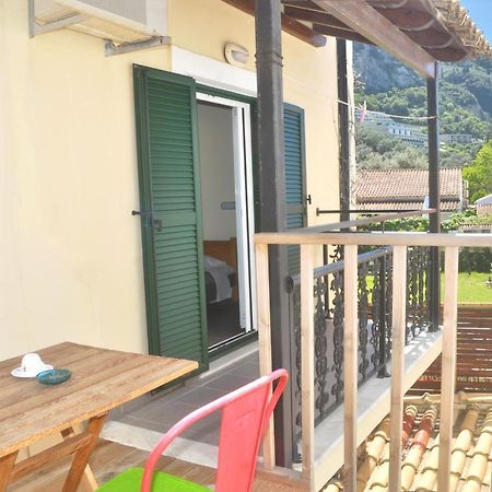 Holiday Studio Apartments Yannis On Agios Gordios Beach In Corfu Zewnętrze zdjęcie