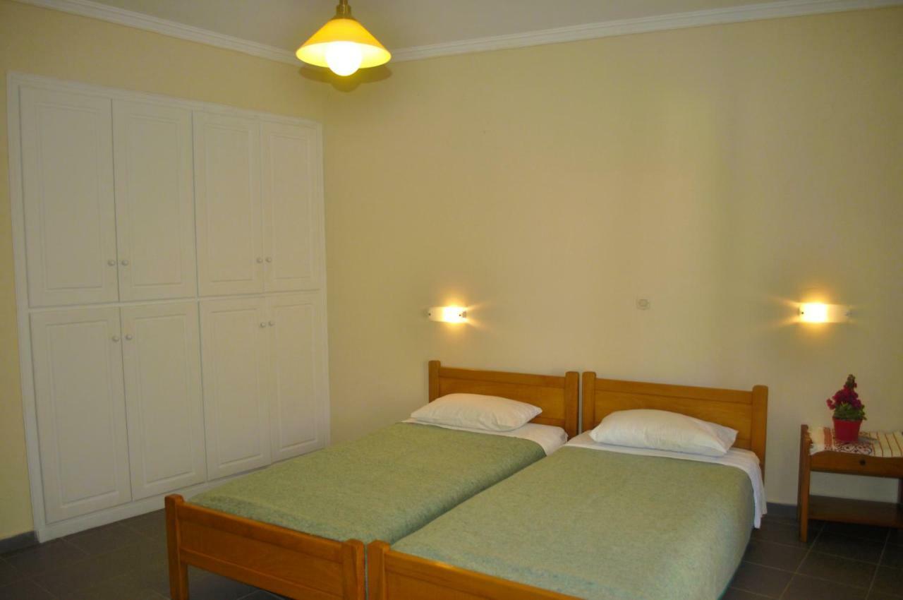 Holiday Studio Apartments Yannis On Agios Gordios Beach In Corfu Zewnętrze zdjęcie
