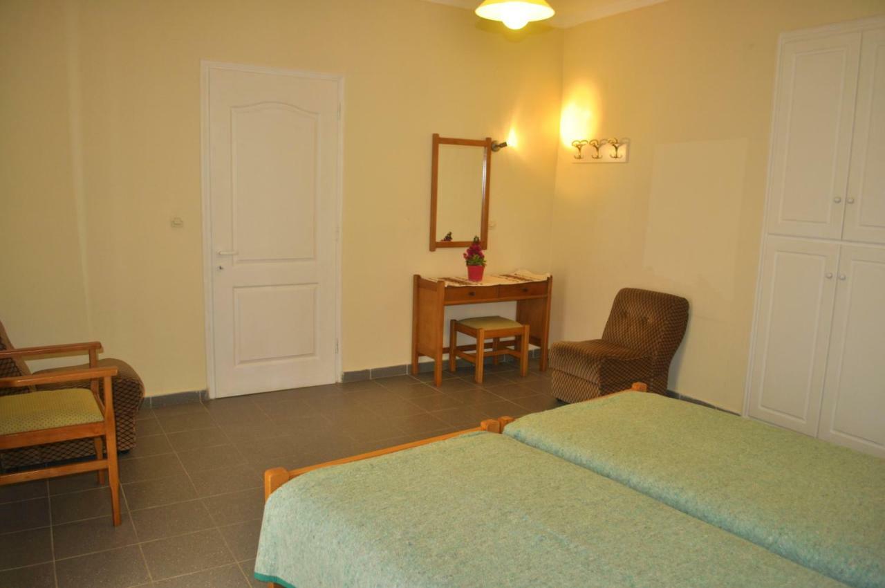 Holiday Studio Apartments Yannis On Agios Gordios Beach In Corfu Zewnętrze zdjęcie